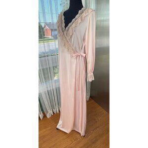 Vintage 60s robe, blush pink nylon, wide lace, MCM ladies loungewear, 6 (S/M)